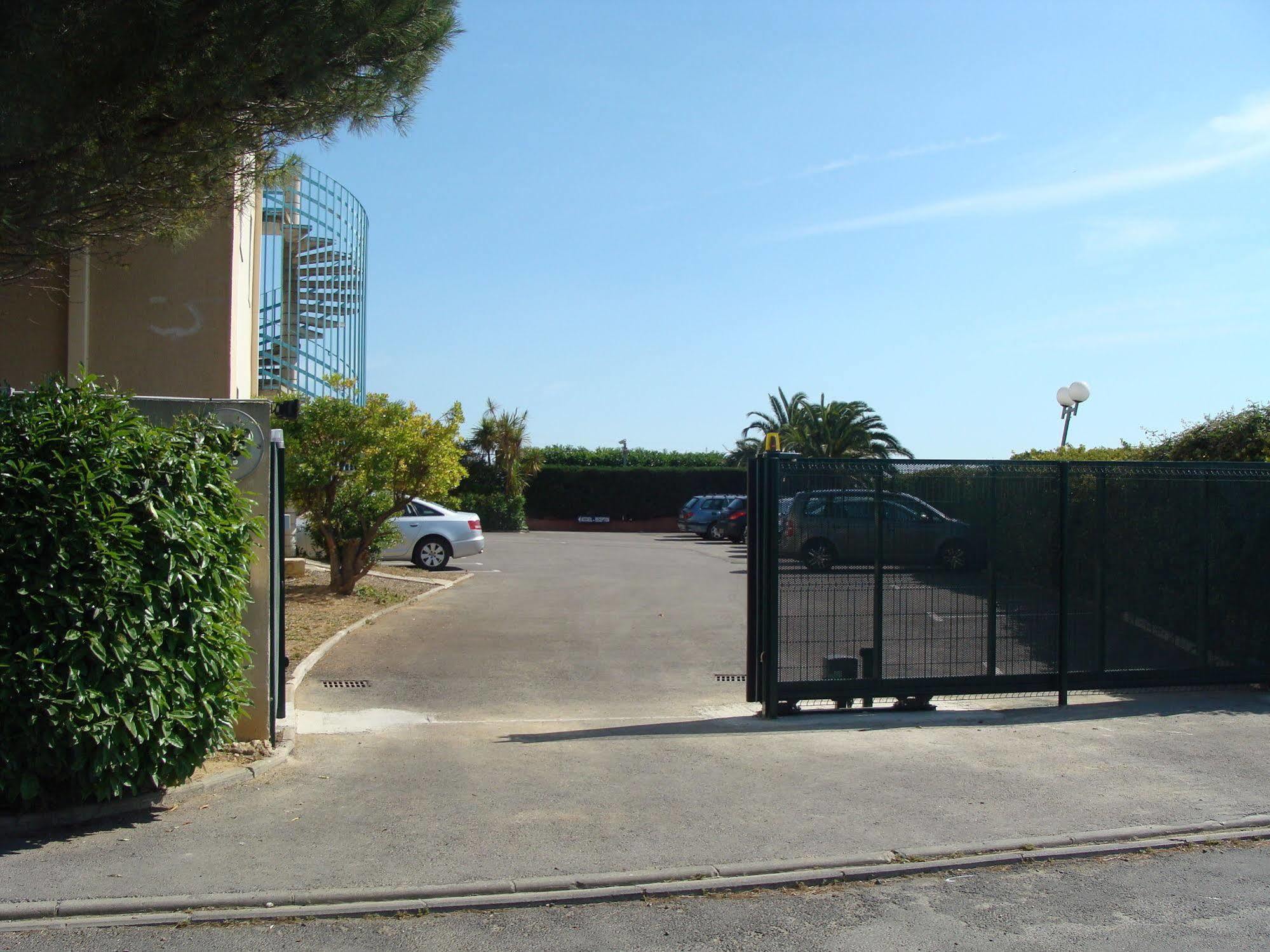 Hôtel Althea - Piscine et Sauna Béziers Exterior foto